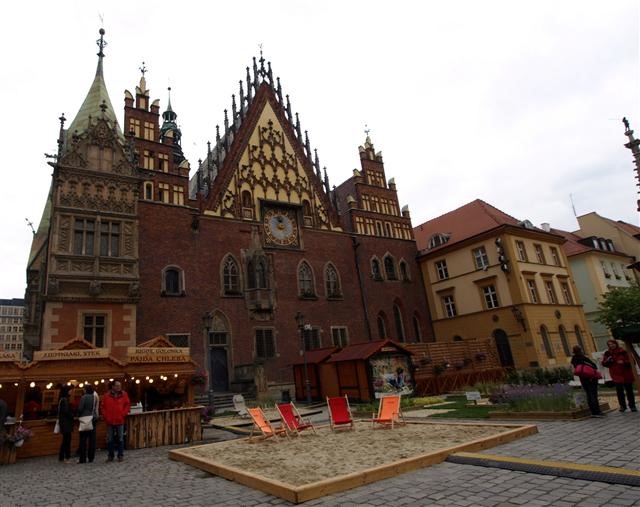 Wroclaw le Rynek et l'hôtel de ville